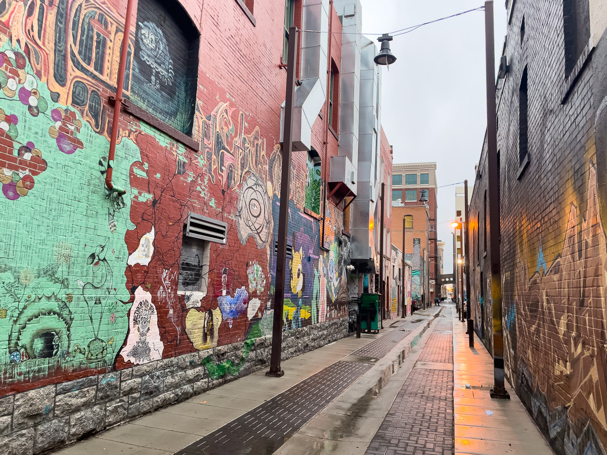 Freak Alley in Boise, Idaho, things to do with a dog in downtown Boise