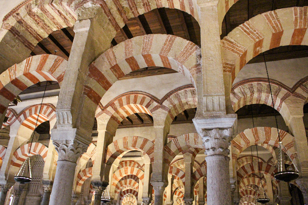 arches in the mezquita in Cordoba, moorish architecture, architecture of andalusia