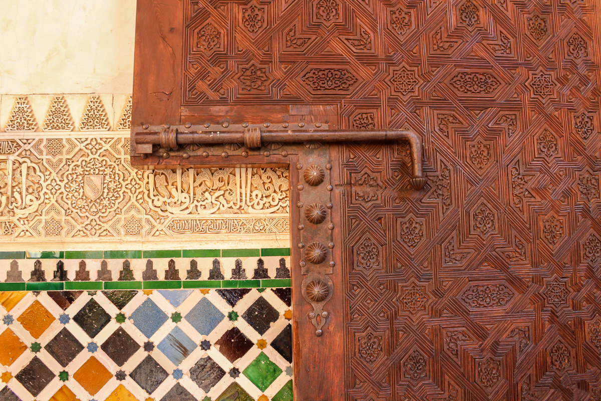details in the Alhambra in Granada, tile detail, wood carving detail, moorish architecture, andalusia architecture