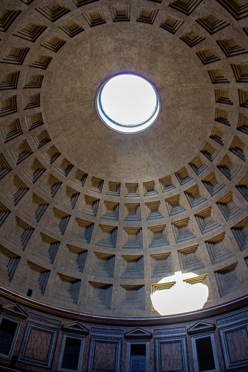 Inside the Pantheon in Rome, The Grand Tour for architects, oculus, coffered dome ceiling, roman architecture